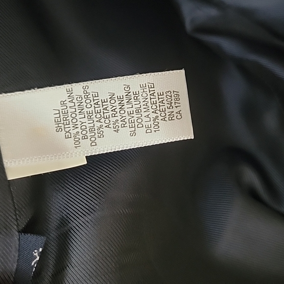 Men's Banana Republic suit Jacket. - Picture 7 of 7